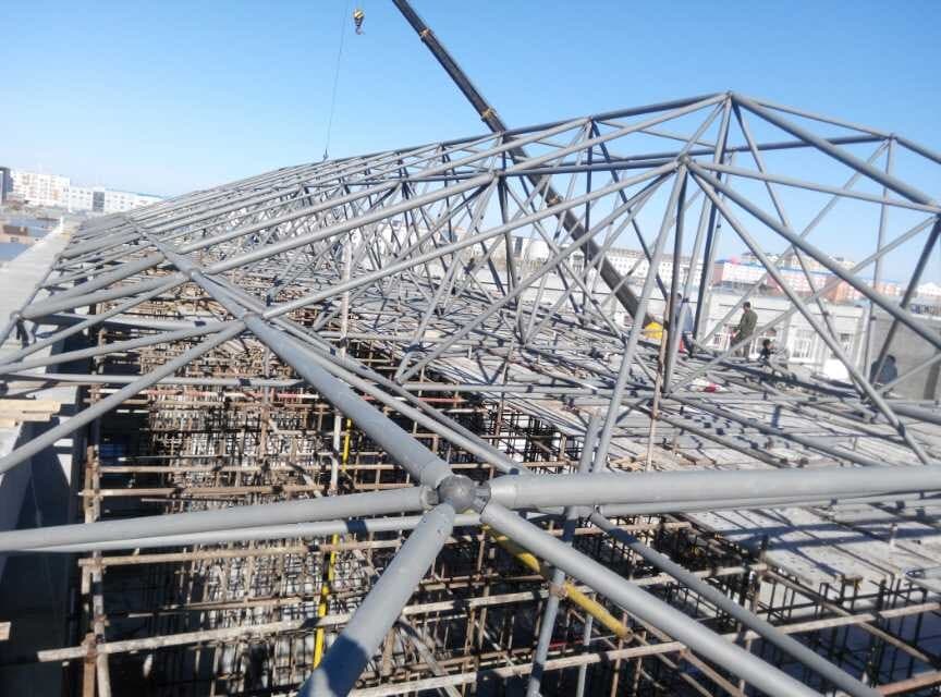 双辽商贸城屋顶网架工程